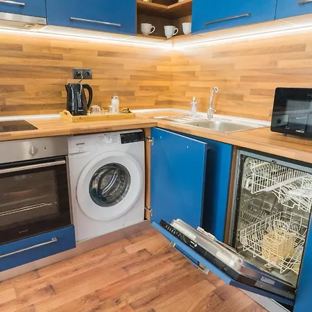 Sevastopol Apartment *